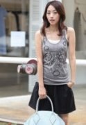 女人约会穿什么颜色衣服好呢
