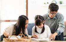 如何跟青春期的孩子沟通 小孩青春期叛逆怎么办？